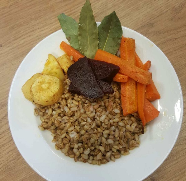 Byggryn med &oslash;kologiske gr&oslash;nnsaker